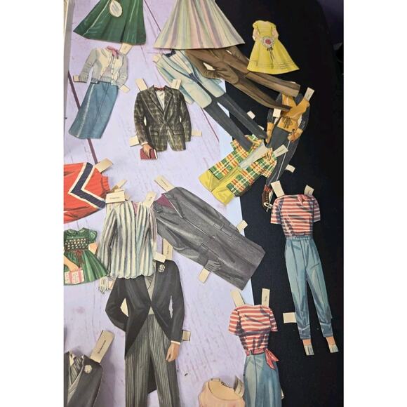 2 ORIGINAL Whitman Paper Doll Sets VTG -1950's BRIDAL PARTY & 1952 DORIS DAY - Picture 10 of 16